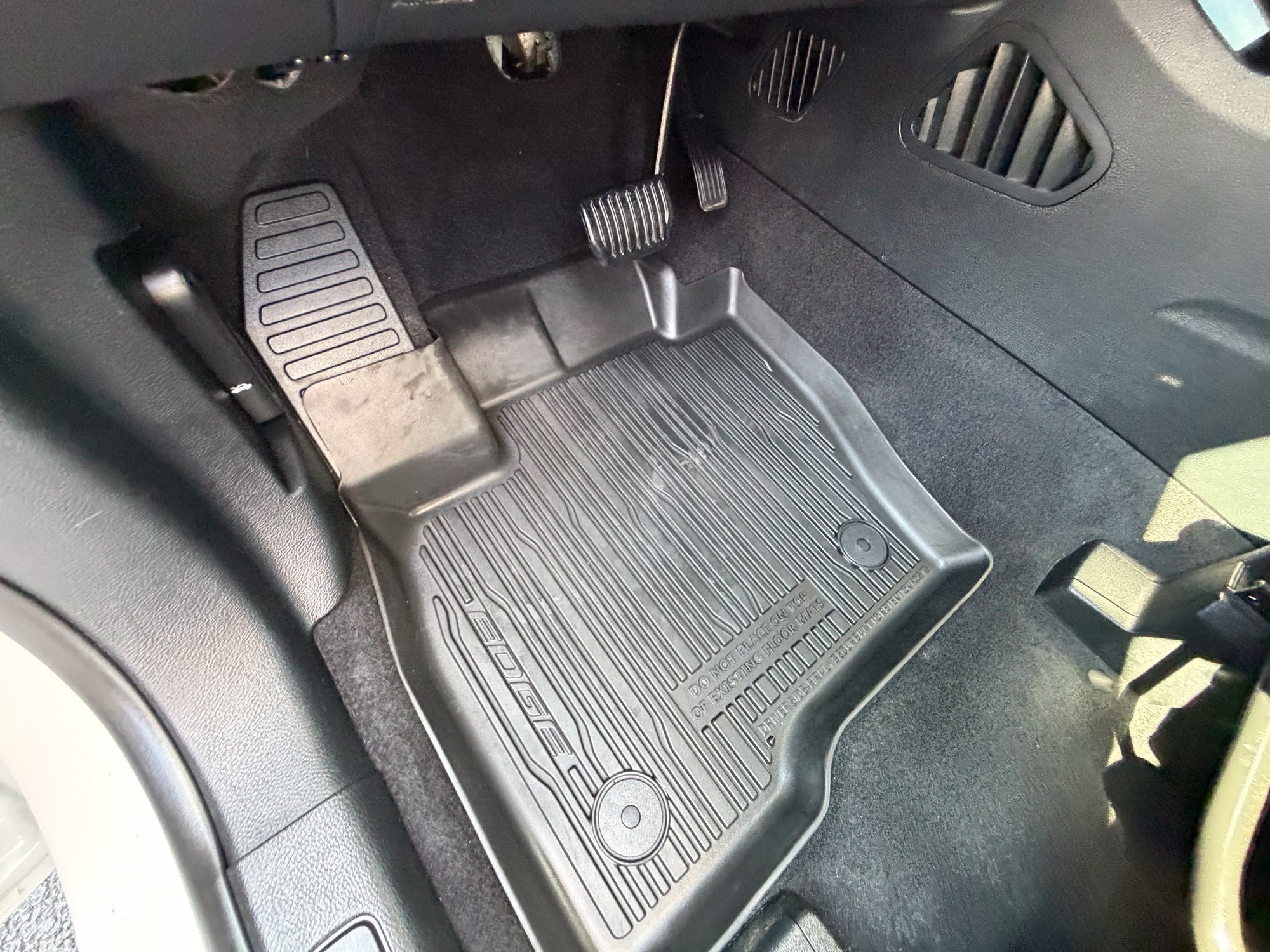 Used 2024 Ford Edge SE w/ Black Appearance Package AWD/4WD image 18