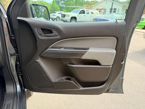 Used 2015 Chevrolet Colorado W/T w/ WT Convenience Package RWD image 15