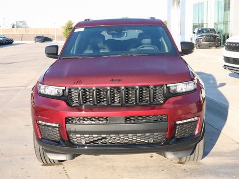 New 2025 Jeep Grand Cherokee L Limited w/ Luxury Tech Group II image 10