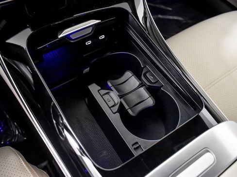 Certified 2025 Mercedes-Benz C 300 Sedan image 24