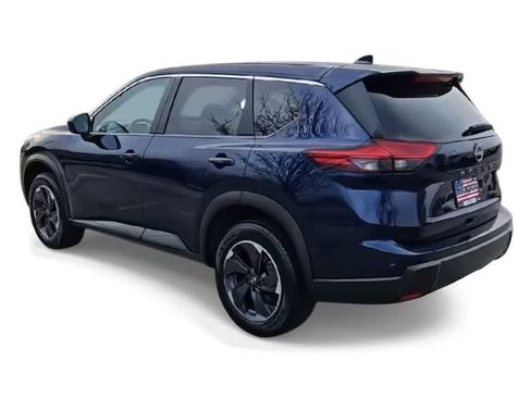 Used 2024 Nissan Rogue SV image 6