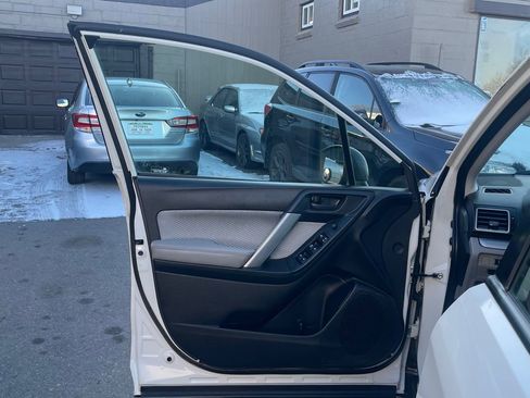 Used 2018 Subaru Forester 2.5i image 10