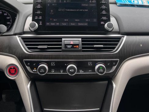 Used 2018 Honda Accord Touring image 24