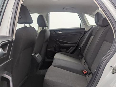 Used 2019 Volkswagen Jetta S w/ Driver Assistance Package image 17