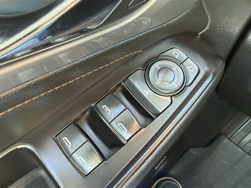Used 2020 Chevrolet Traverse RS w/ LPO, Floor Liner Package AWD/4WD image 21