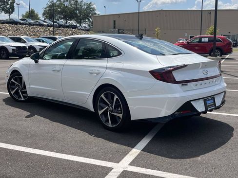 Used 2022 Hyundai Sonata SEL Plus w/ Preferred Accessory Package FWD image 5
