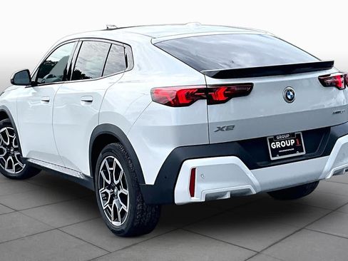 Used 2025 BMW X2 xDrive28i AWD/4WD image 12