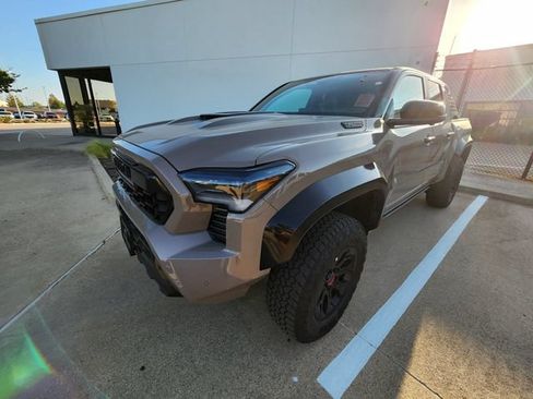 Used 2025 Toyota Tacoma TRD Pro AWD/4WD image 3