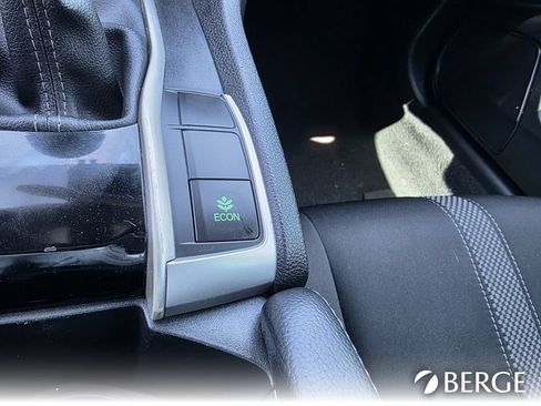 Used 2020 Honda Civic Sport image 21