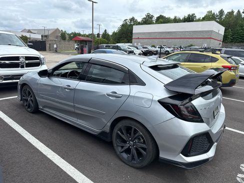 Used 2017 Honda Civic Sport image 5