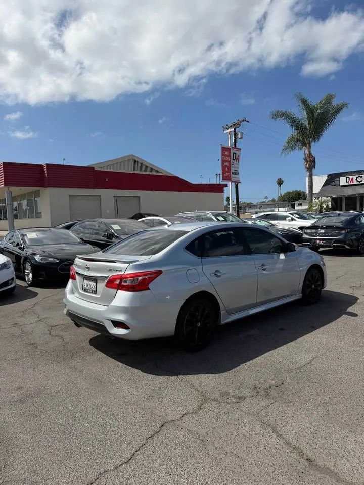 Used 2019 Nissan Sentra SR Turbo FWD image 3