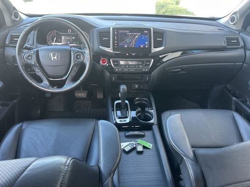 Used 2017 Honda Ridgeline RTL-E image 10