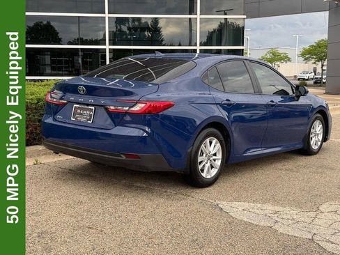 Used 2025 Toyota Camry LE FWD image 3