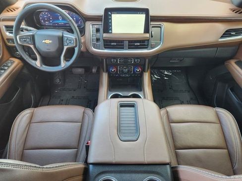 Used 2023 Chevrolet Suburban High Country image 27