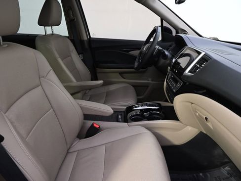 Used 2017 Honda Pilot Elite image 16