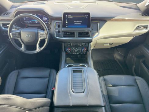 Used 2022 Chevrolet Tahoe Z71 w/ Luxury Package image 13