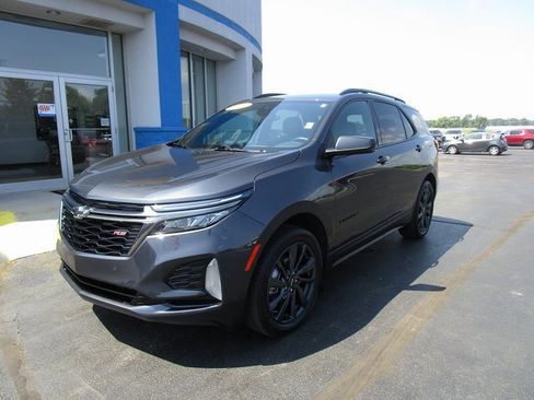 Certified 2023 Chevrolet Equinox RS w/ LPO, Floor Liner Package image 15