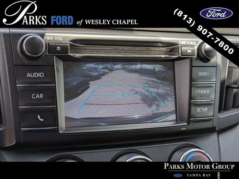 Used 2017 Toyota RAV4 LE AWD/4WD image 21