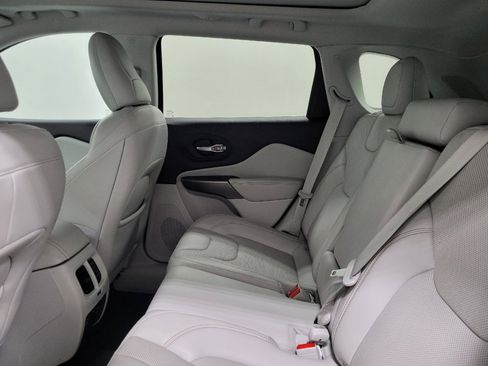 Used 2021 Jeep Cherokee Limited AWD/4WD image 18