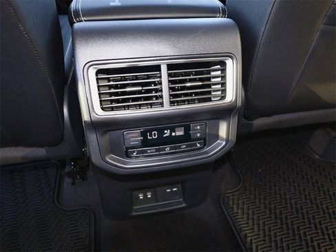 New 2026 Volkswagen Atlas SEL image 18