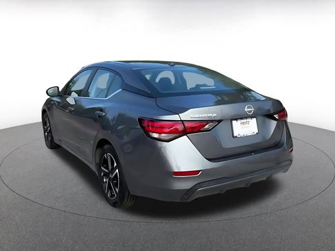Used 2025 Nissan Sentra SV image 11
