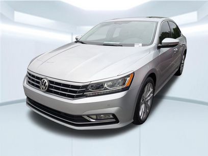 Used 2018 Volkswagen Passat 2.0T SE