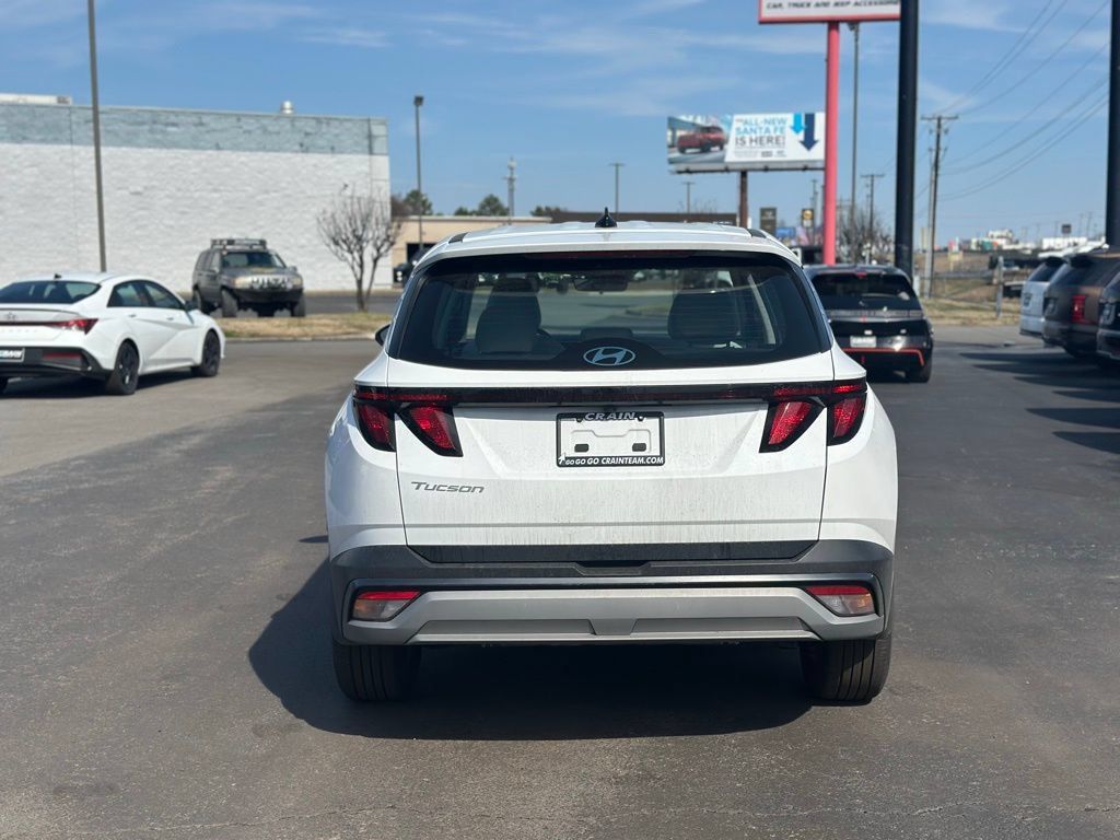New 2025 Hyundai Tucson SE FWD image 6