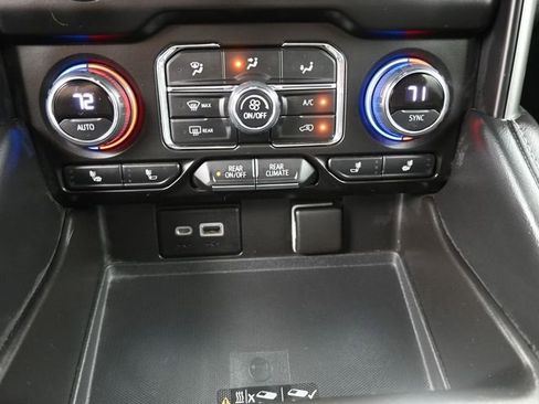 Used 2021 Chevrolet Tahoe Z71 w/ Rear Media and Nav Package image 9