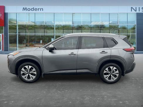 Certified 2021 Nissan Rogue SV w/ Premium Package image 8