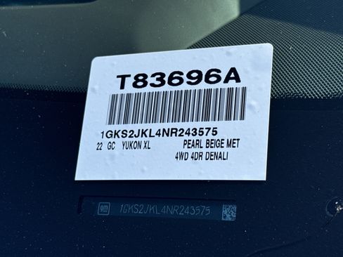 Used 2022 GMC Yukon XL Denali AWD/4WD image 41