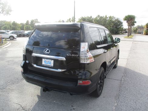 Used 2018 Lexus GX 460 image 7