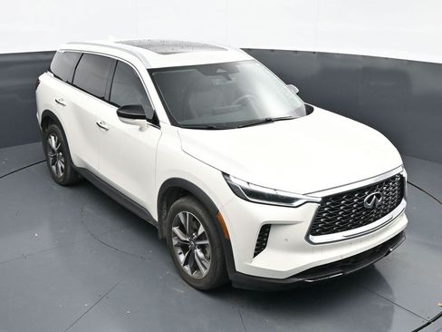 Used 2023 INFINITI QX60 Luxe w/ Cargo Package AWD/4WD image 19