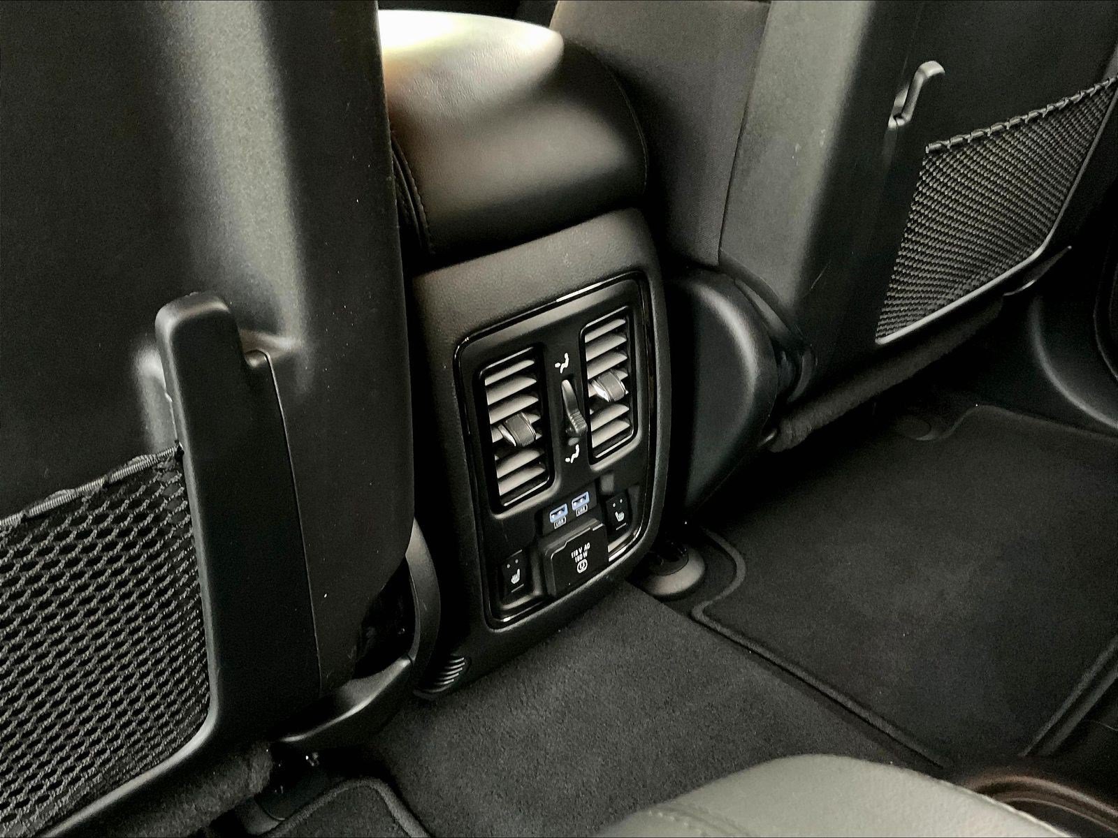 Used 2020 Dodge Durango R/T w/ Blacktop Package AWD/4WD image 10