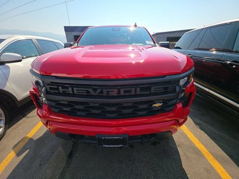 Used 2023 Chevrolet Silverado 1500 Custom AWD/4WD image 4