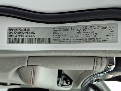 Certified 2023 Jeep Grand Cherokee L Overland image 28