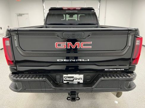 Used 2024 GMC Sierra 2500 Denali w/ Technology Package AWD/4WD image 8