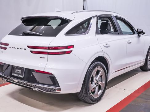 Certified 2026 Genesis GV70 2.5T AWD/4WD image 6