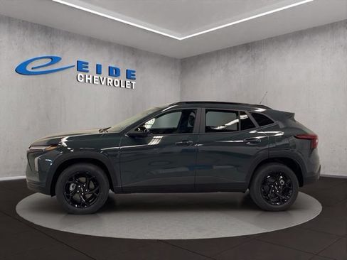 New 2026 Chevrolet Trax LT w/ Driver Confidence Package FWD image 11