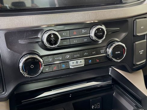 Used 2026 Ford F450 Platinum w/ Platinum Plus Package image 27