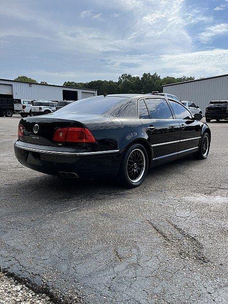 Used 2004 Volkswagen Phaeton W12 AWD/4WD image 7