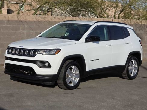 Used 2022 Jeep Compass Latitude image 5