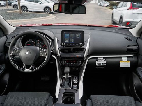 New 2025 Mitsubishi Eclipse Cross SE image 13