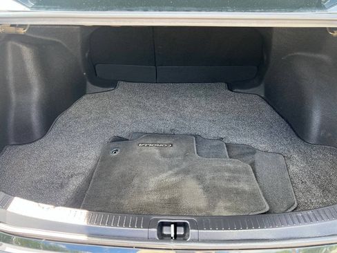 Used 2021 Toyota Corolla SE w/ Carpet Mat Package (TMS) FWD image 12