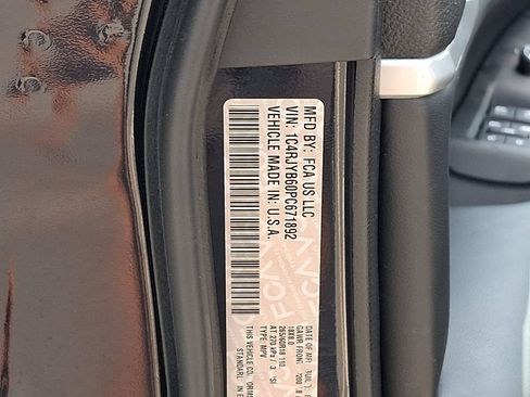 Used 2023 Jeep Grand Cherokee 4WD 4xe image 27
