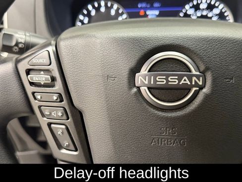 Used 2023 Nissan Frontier SV image 8