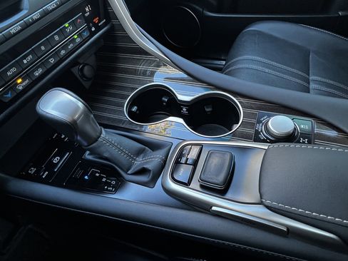 Used 2017 Lexus RX 350 AWD w/ Luxury Package image 28