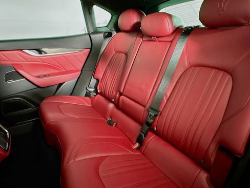 Used 2023 Maserati Levante Modena image 23