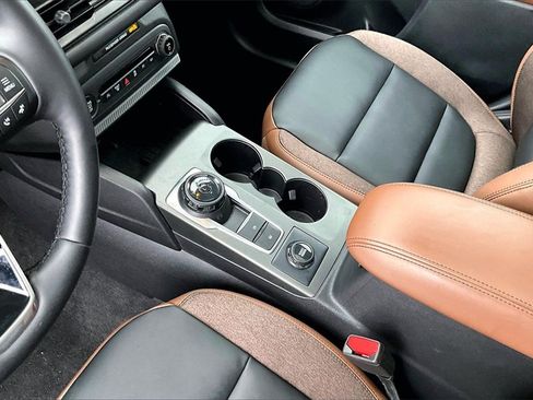 Certified 2025 Ford Bronco Sport Outer Banks w/ Outer Banks Tech Package+ image 16