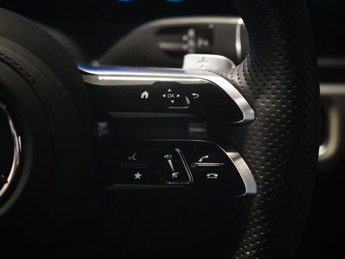 Certified 2025 Mercedes-Benz G 580 w/ EQ Technology image 17