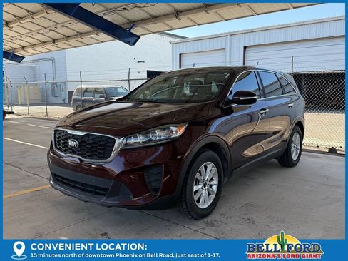 Used 2019 Kia Sorento FWD image 2